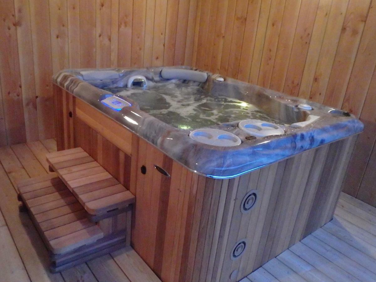 Villa Cora Venez Neuve Avec Spa Saint-Bresson Kültér fotó